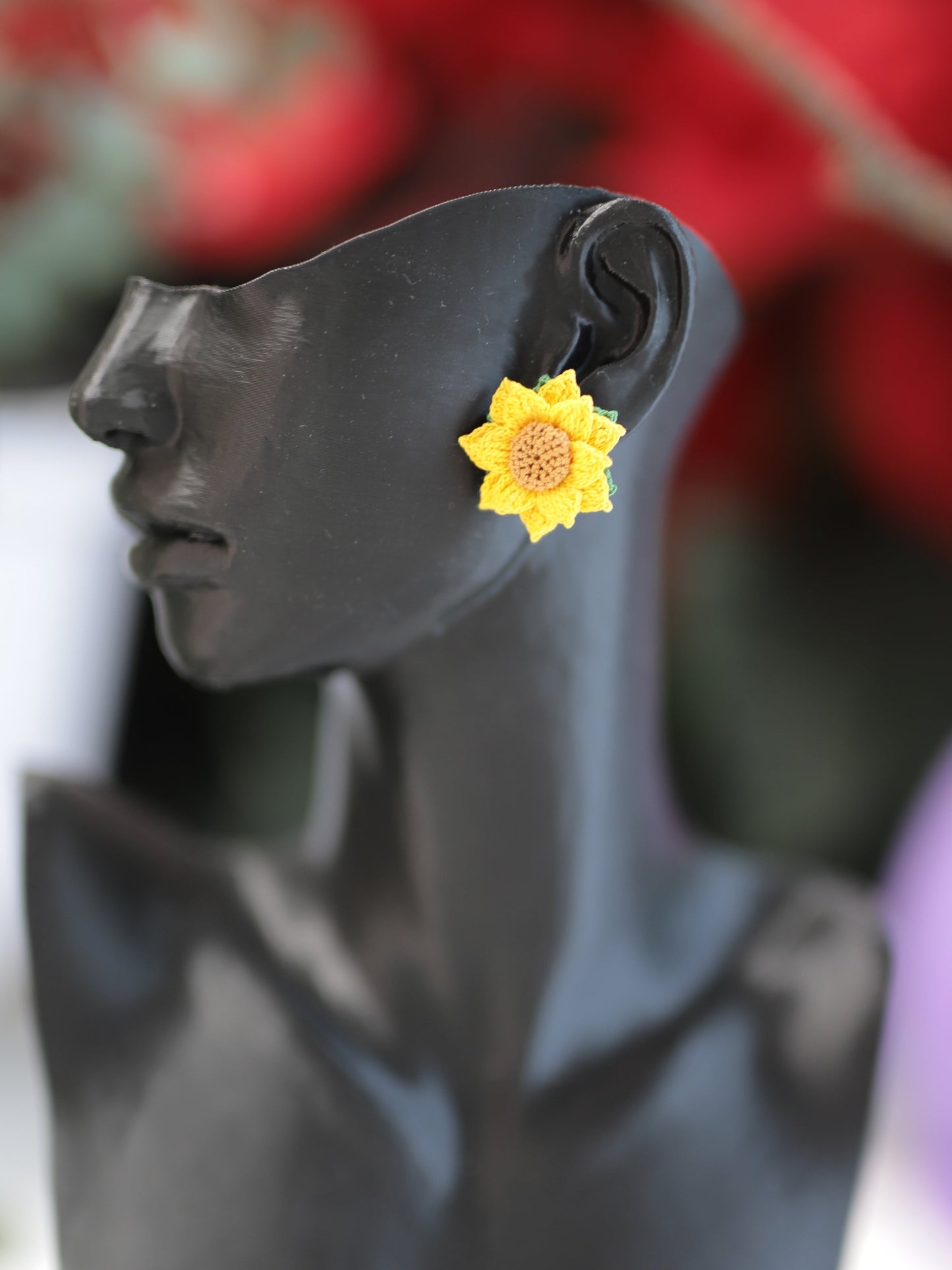 Sunflowestud earrings